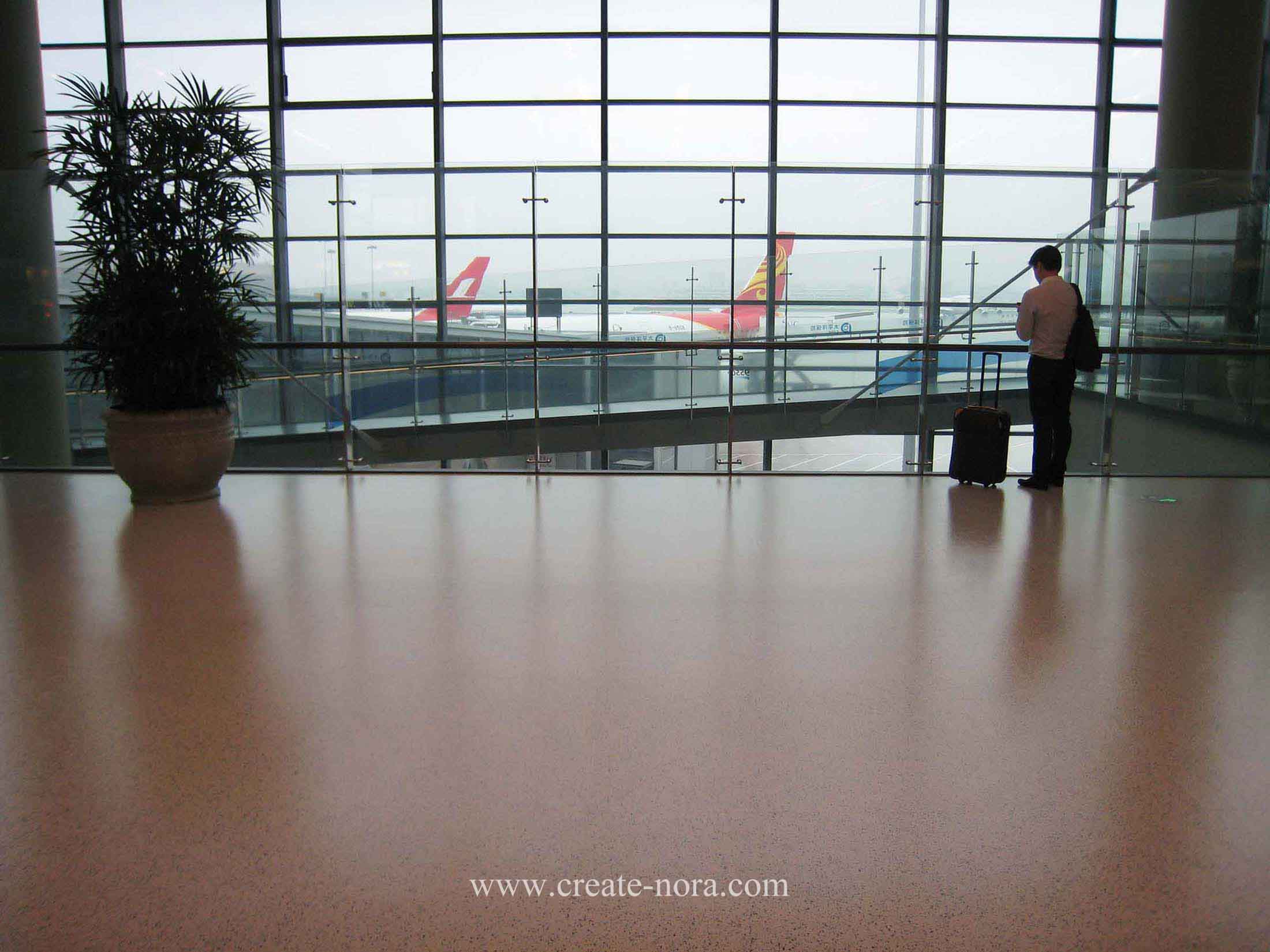 the photo of nora rubber flooring in Hongqiao Airport T2 1